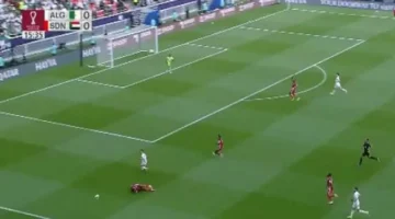 تعادل سلبي مع بطاقة حمراء يعقد حسابات الجزائر والسودان في كأس العرب 1